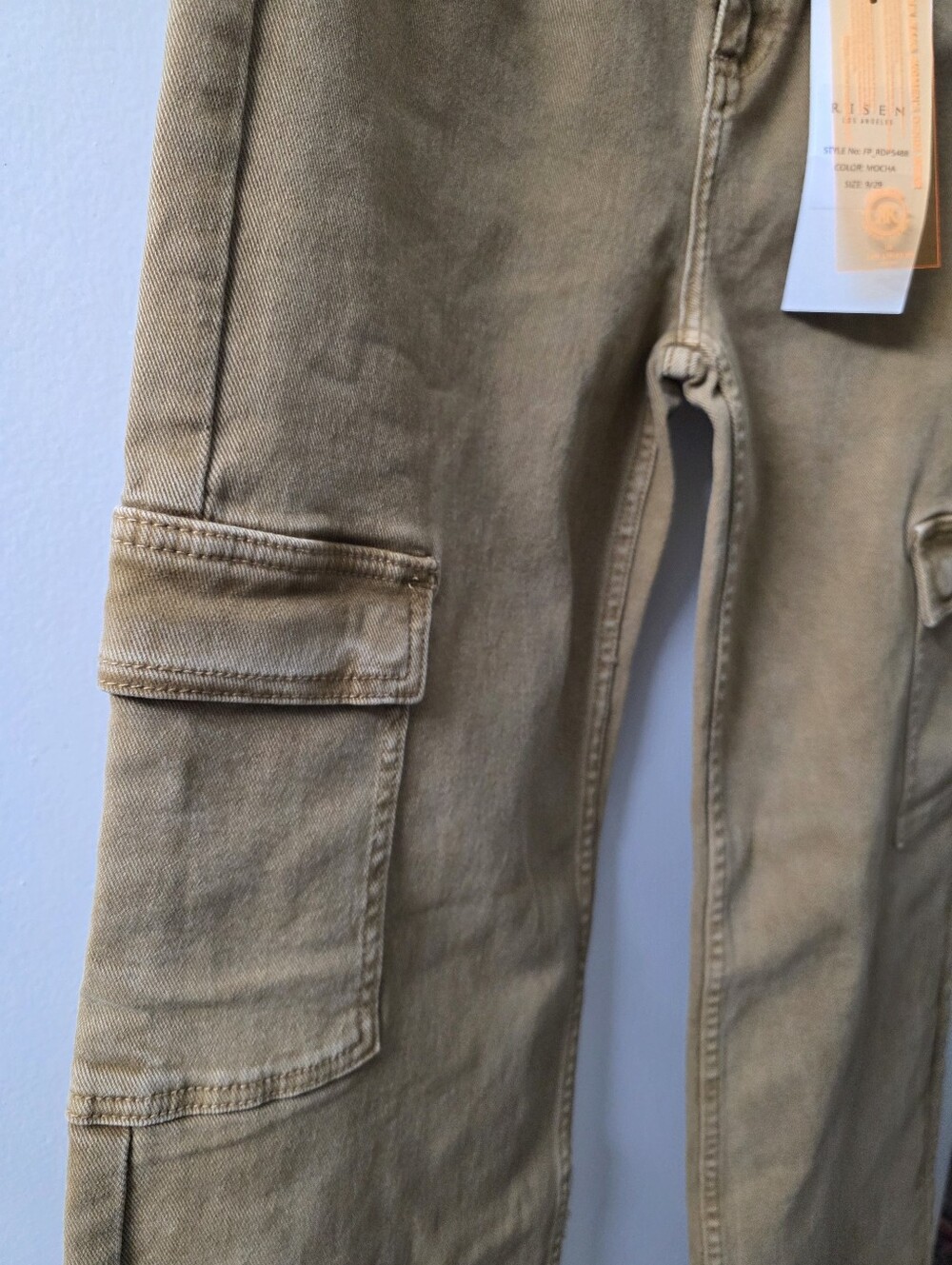 NWT Risen Los Angeles Cargo Jeans In Mocha Size 9/29 - Picture 6 of 9